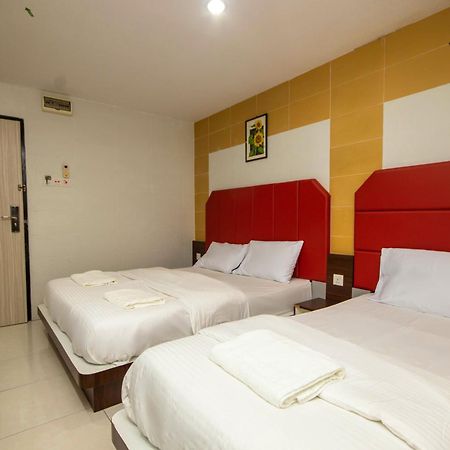 Jq Happy Lumut Hotel ภายนอก รูปภาพ